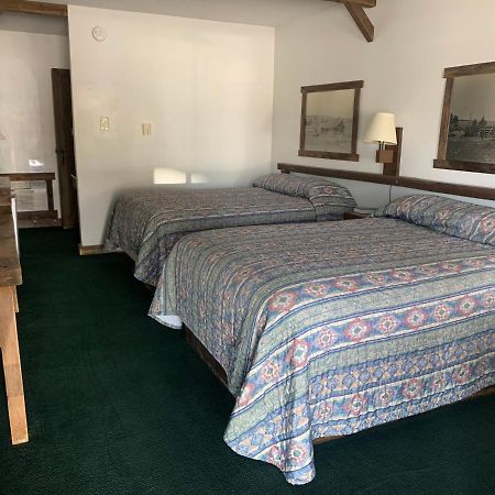 Bunkhouse Motel Гернси Екстериор снимка