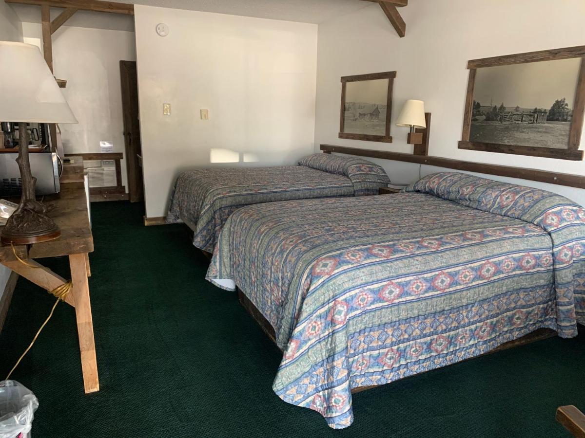 Bunkhouse Motel Гернси Екстериор снимка