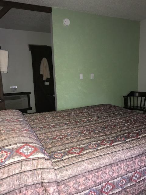 Bunkhouse Motel Гернси Екстериор снимка